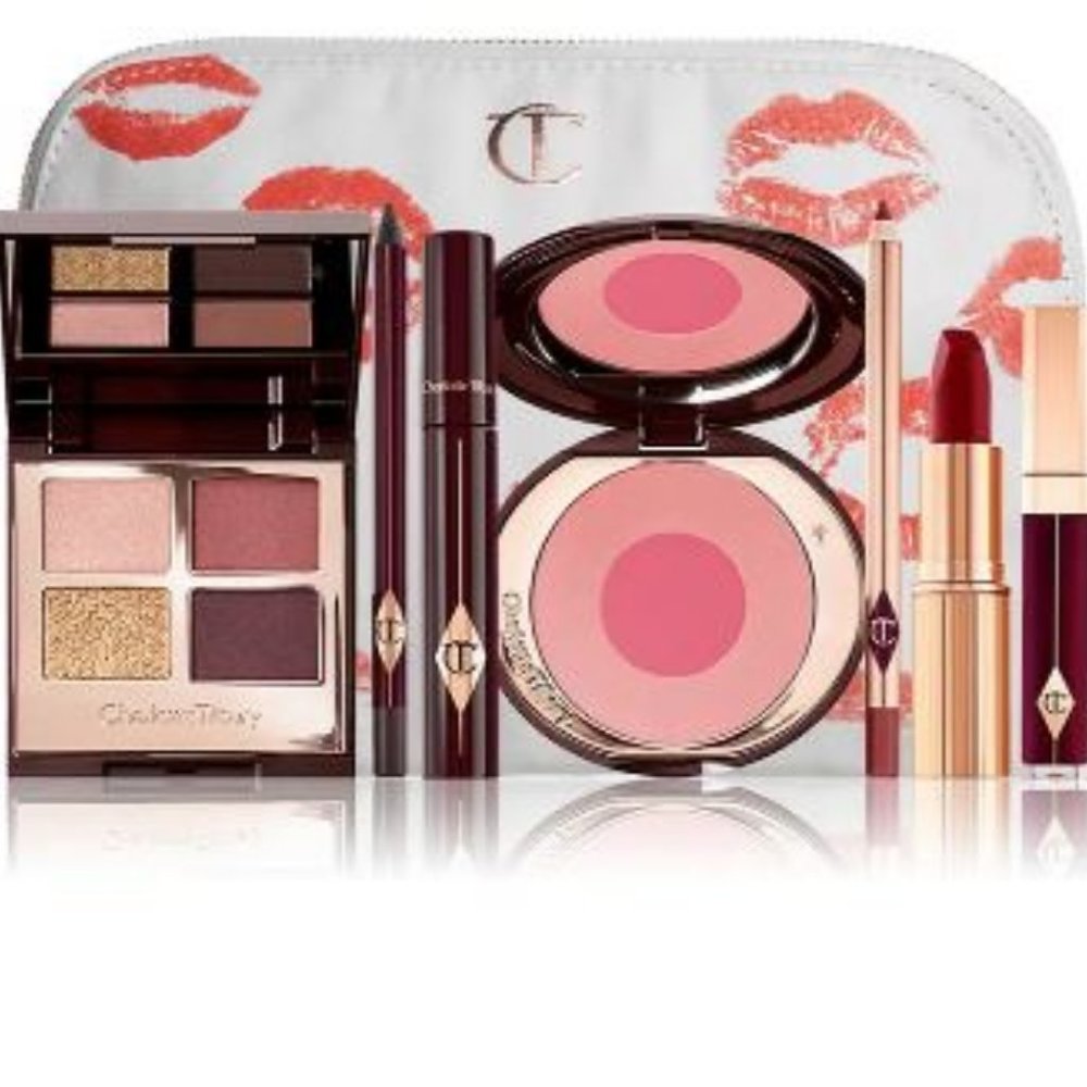 Charlotte Tilbury "Vintage Vamp" Makeup Bag Gift Set New in Original Packaging